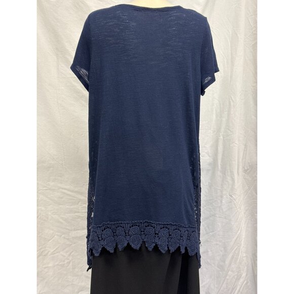 Maurices Womens Navy Blue Crochet Lace Hem Blouse Size 2 Short Sleeve Pullover - Picture 2 of 10